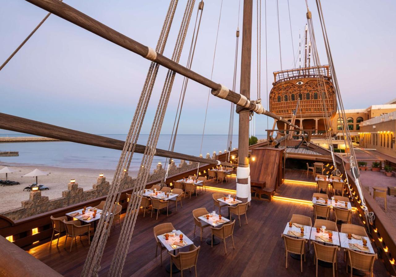 Radisson Blu Hotel, Kuwait Кувейт Экстерьер фото The Deck
