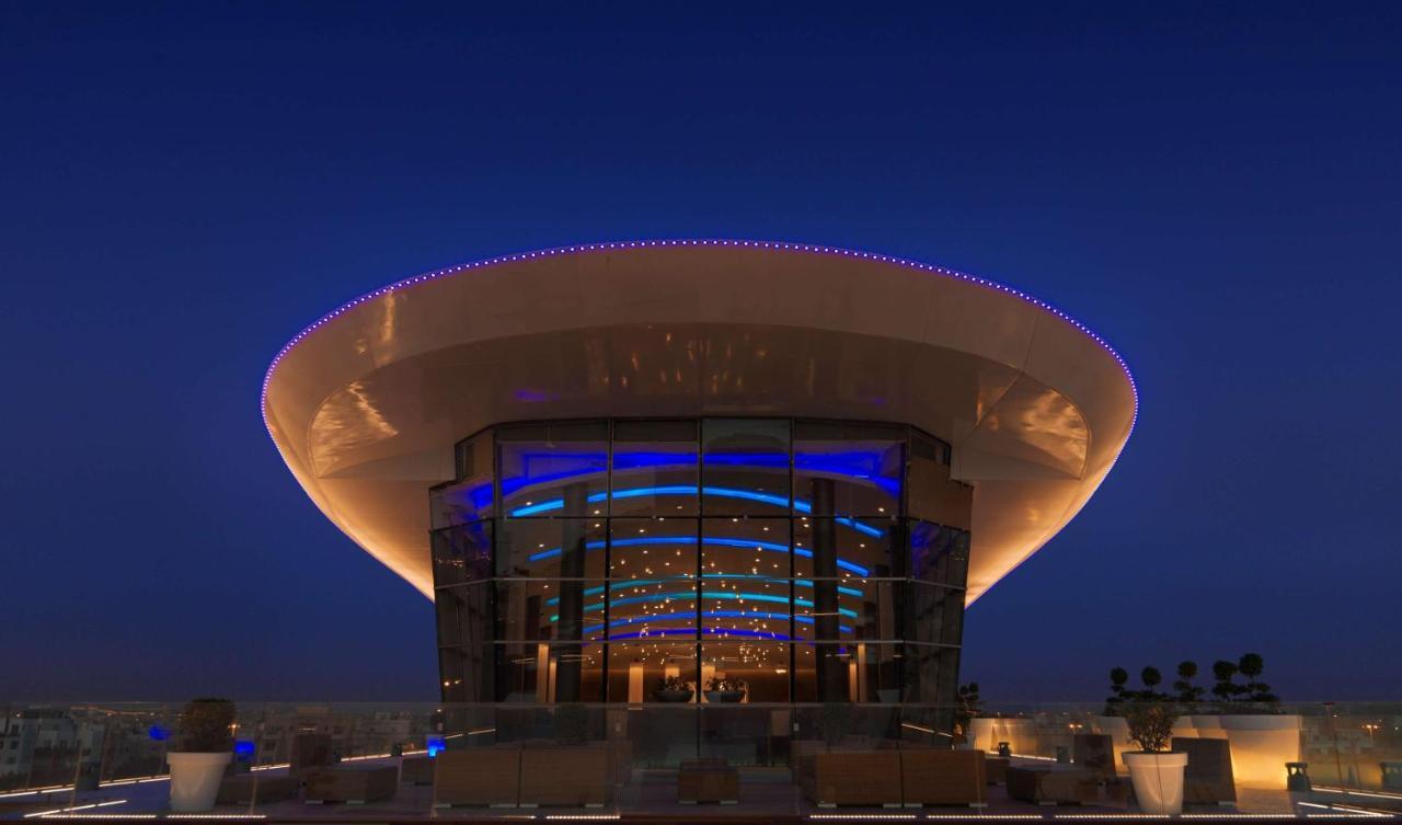 Radisson Blu Hotel, Kuwait Кувейт Экстерьер фото The Dubai Opera
