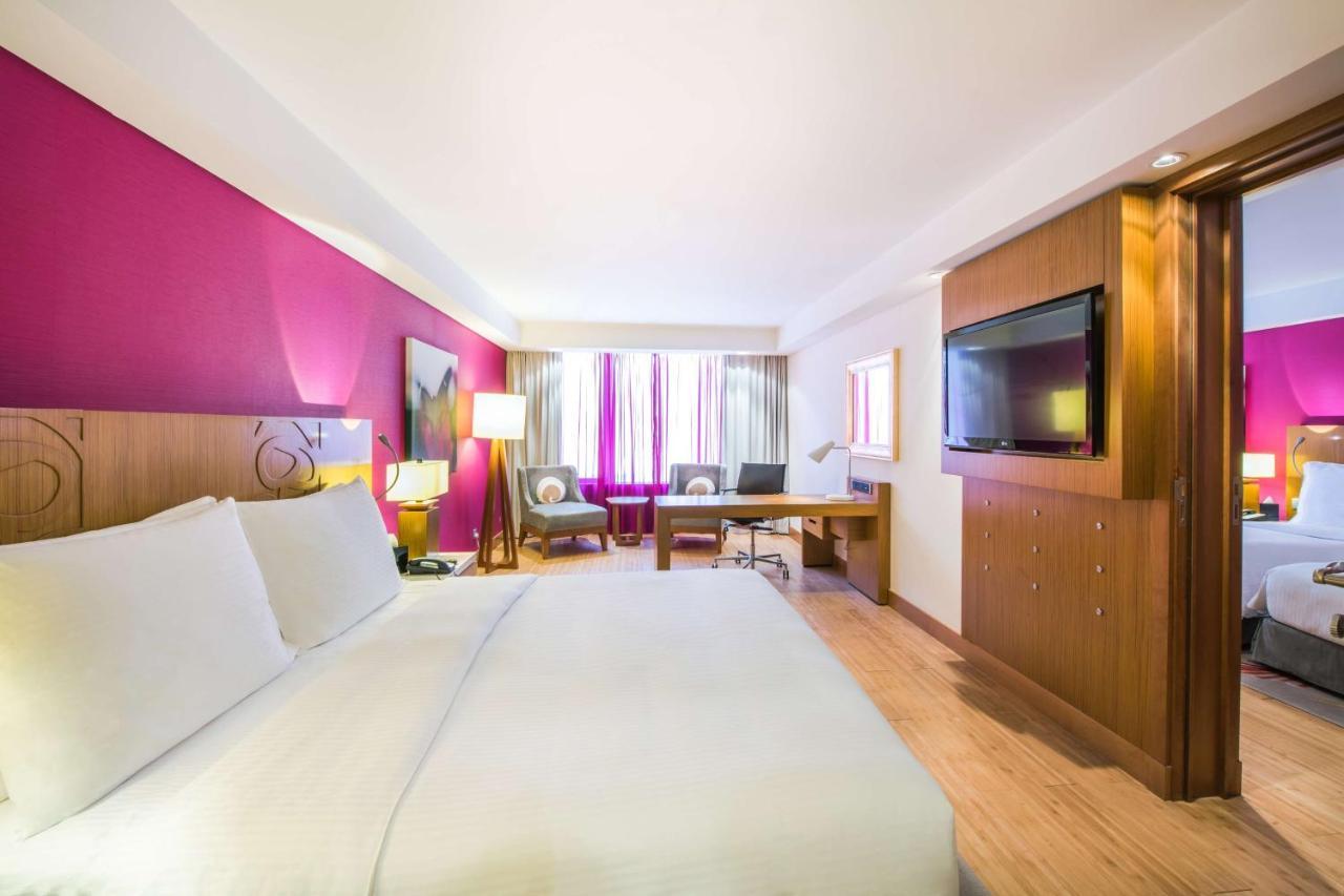 Radisson Blu Hotel, Kuwait Кувейт Экстерьер фото Suite