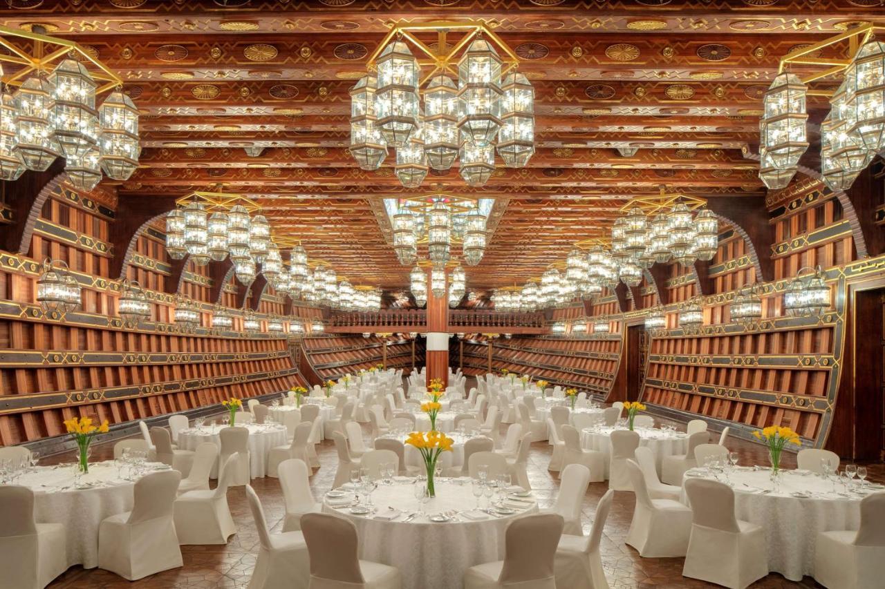 Radisson Blu Hotel, Kuwait Кувейт Экстерьер фото The ballroom